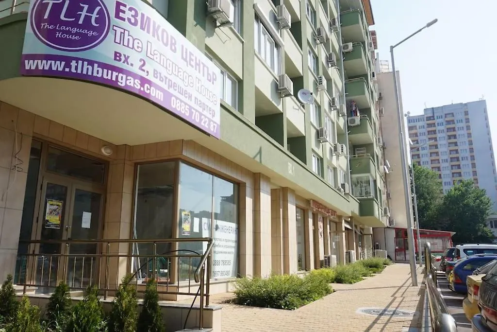 Luxury And Cozy Apartment With Lots Of Sun Burgas Bulgaria
